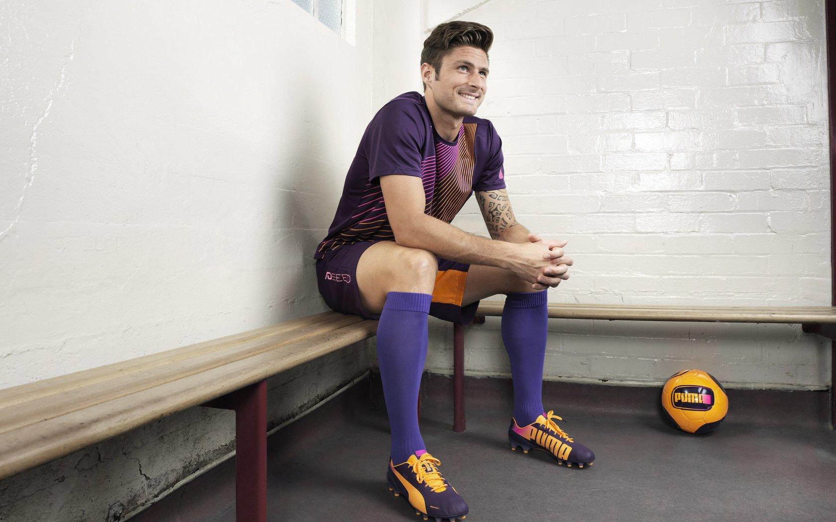 切费林，正义虽迟但到 皇萨文像逃学的孩子