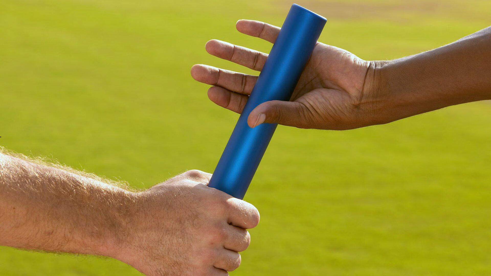 两小将爆发献礼 波波维奇生日夜马刺主场告捷