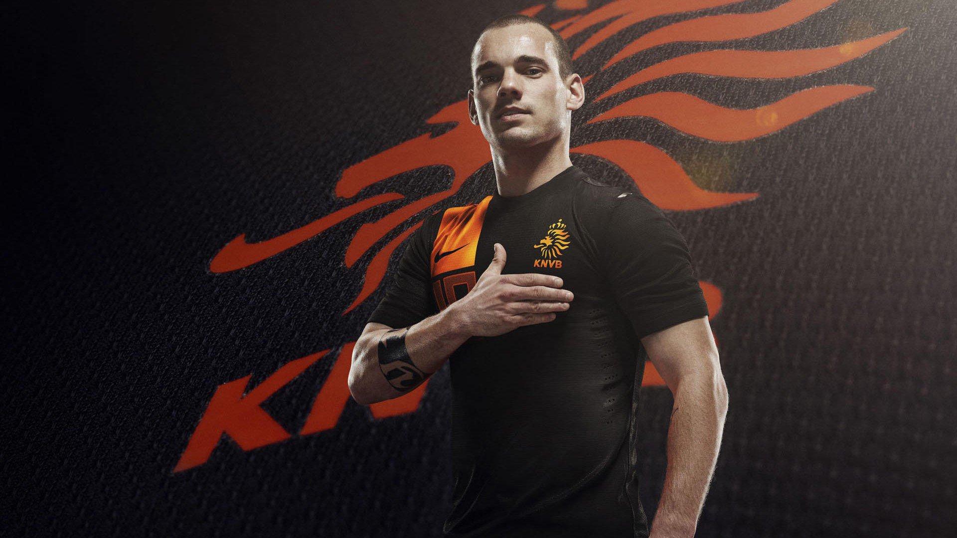 意大利新星闪耀！热身赛7球狂胜科莫梯队，7粒进球粒粒精彩